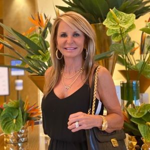 Meet your Posher, Denise